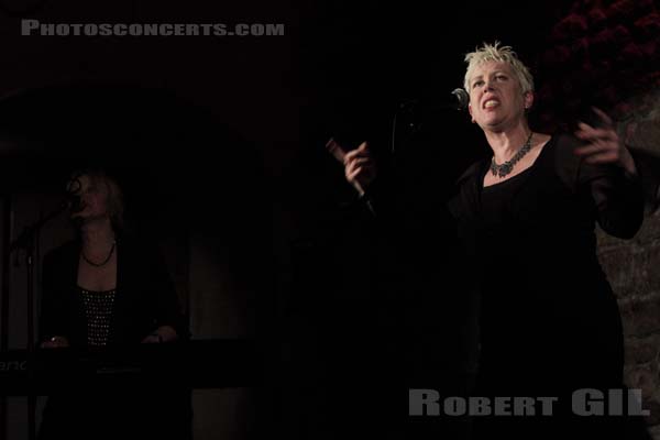 HAZEL O'CONNOR AND THE BLUJA PROJECT - 2010-05-02 - PARIS - Theatre de Nesle - 